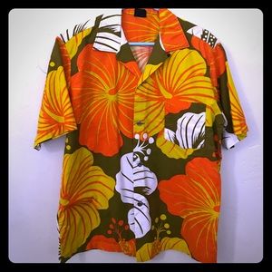 Vintage Hawaiian shirt