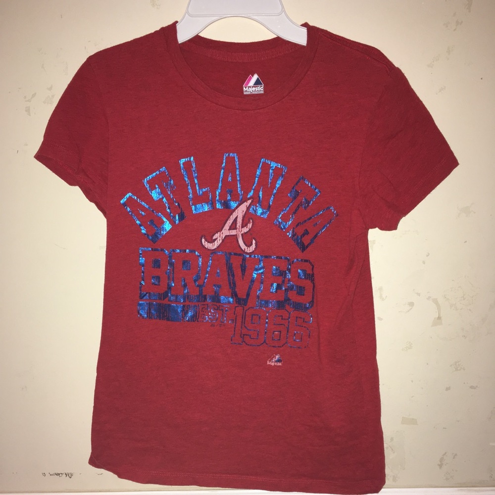 Atlanta Braves red T-shirt