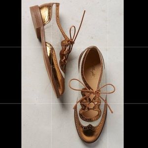 Miss Albright Ghillie oxfords