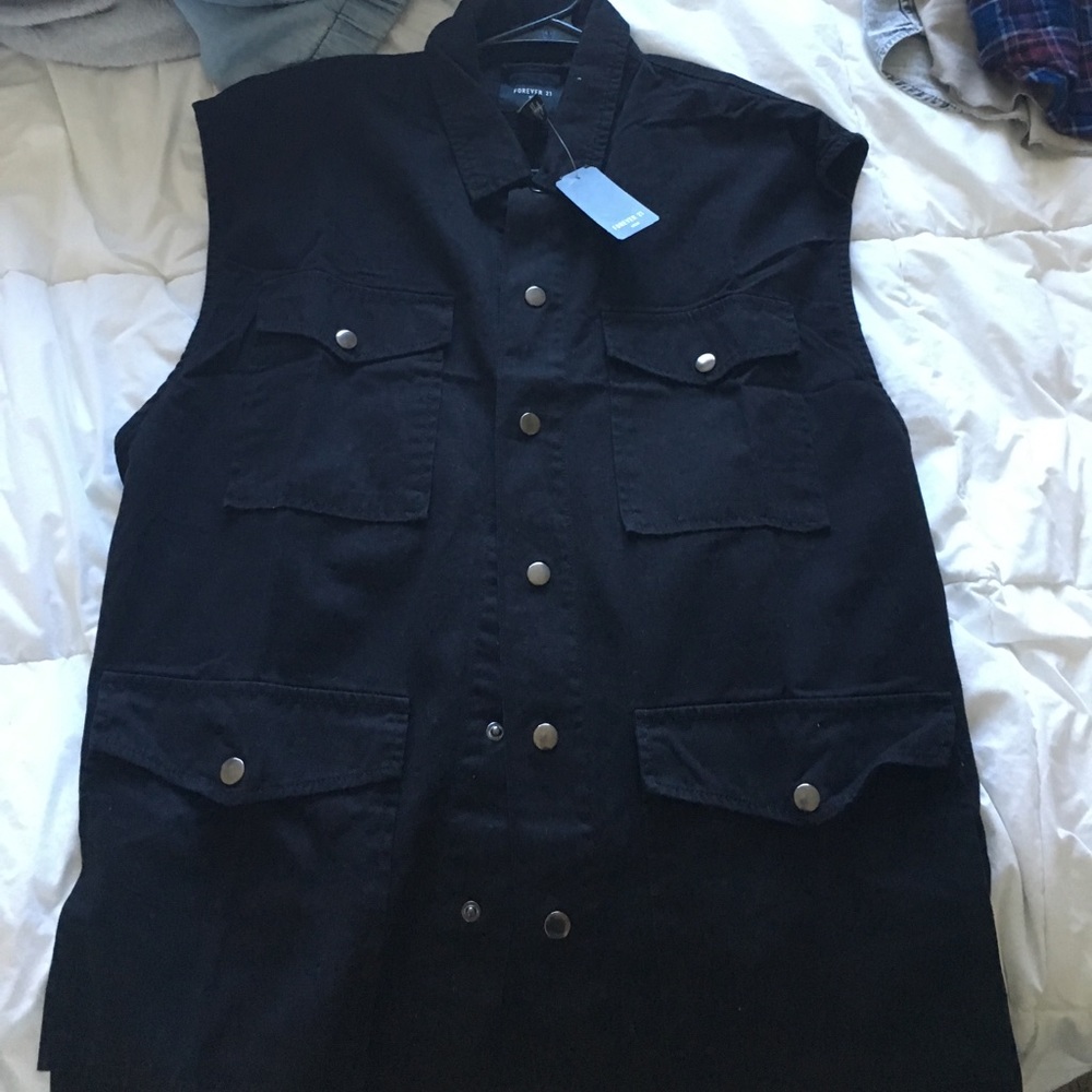 Sweater vest