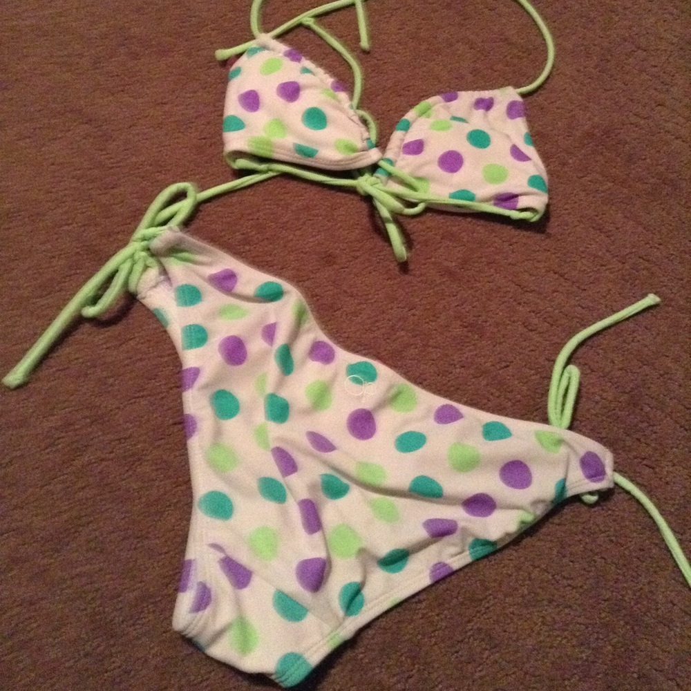 Bathing suit - Picture 2 of 2