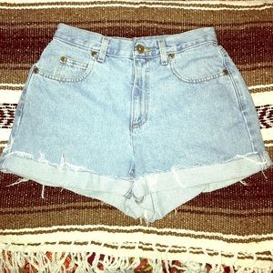 🌻Vintage High Waisted Shorts🌻