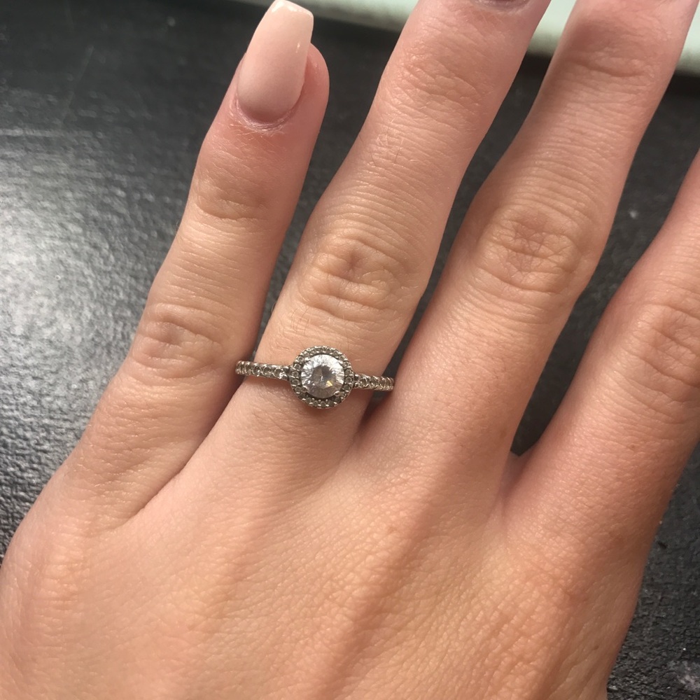 Pandora Ring
