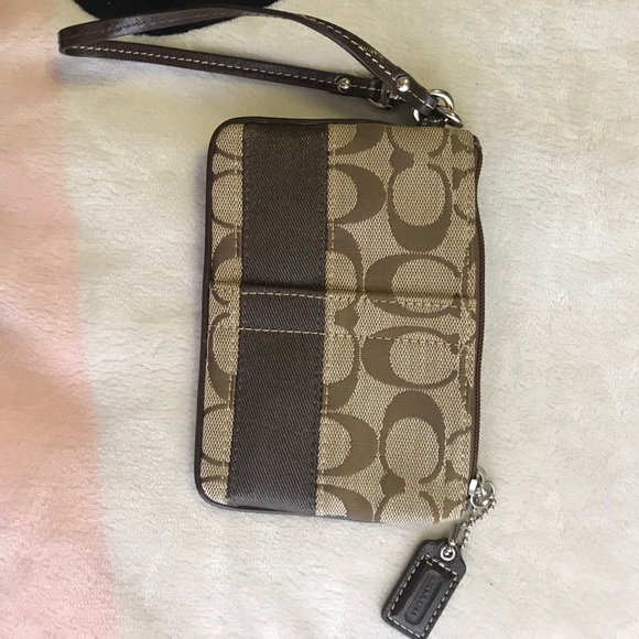 Coach wallet/ wristlet - Picture 1 of 2