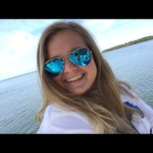 Meet your Posher, Mackenzie