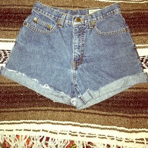 🌸High Waisted Vintage Shorts🌸