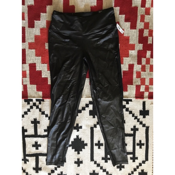 Victoria Sport KNOCKOUT TIGHT in 🖤Black🖤 - Picture 4 of 4