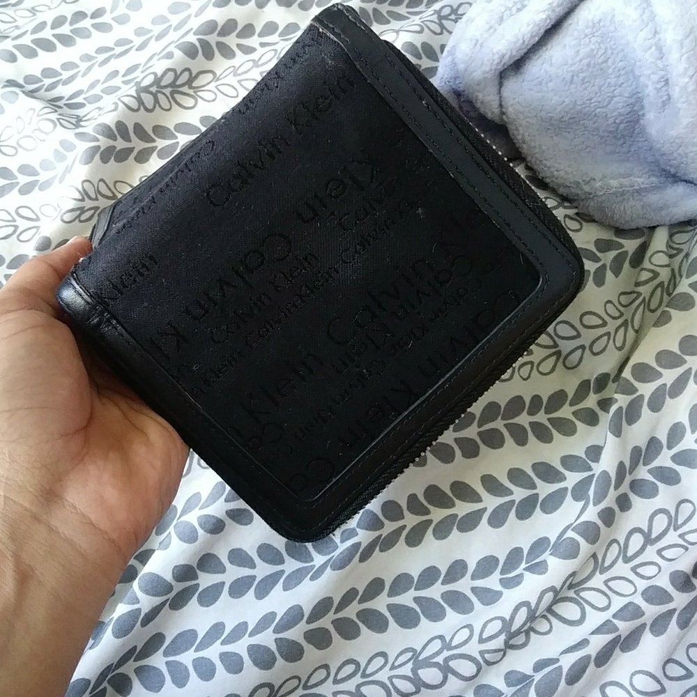 Protagolio calvin klein