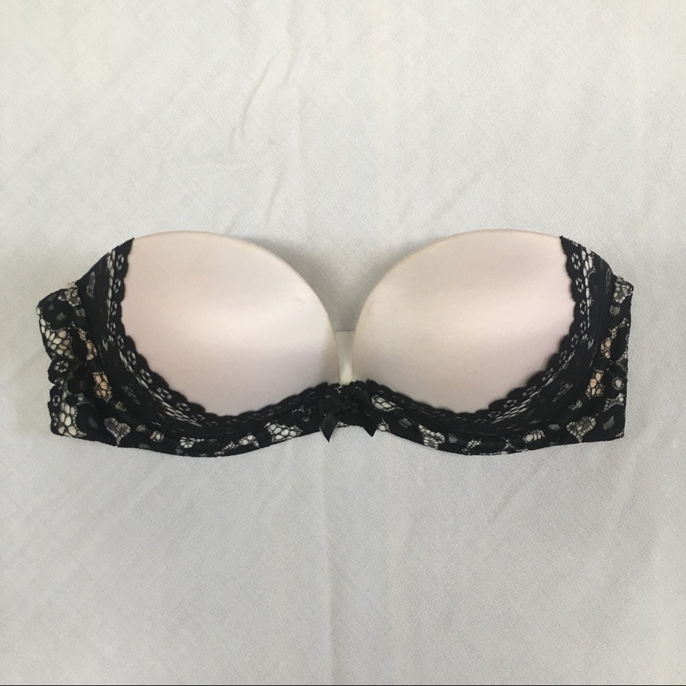 Sexy Black and White Lace // Push-Up Strapless Bra