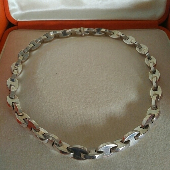 HERMES  WHITE GOLD NECKLACE - Picture 2 of 10