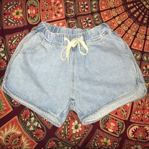 🎀Vintage High Waisted Tying Shorts🎀