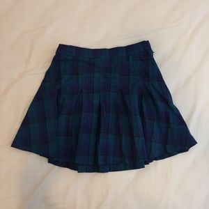 H&M pleated plaid skirt