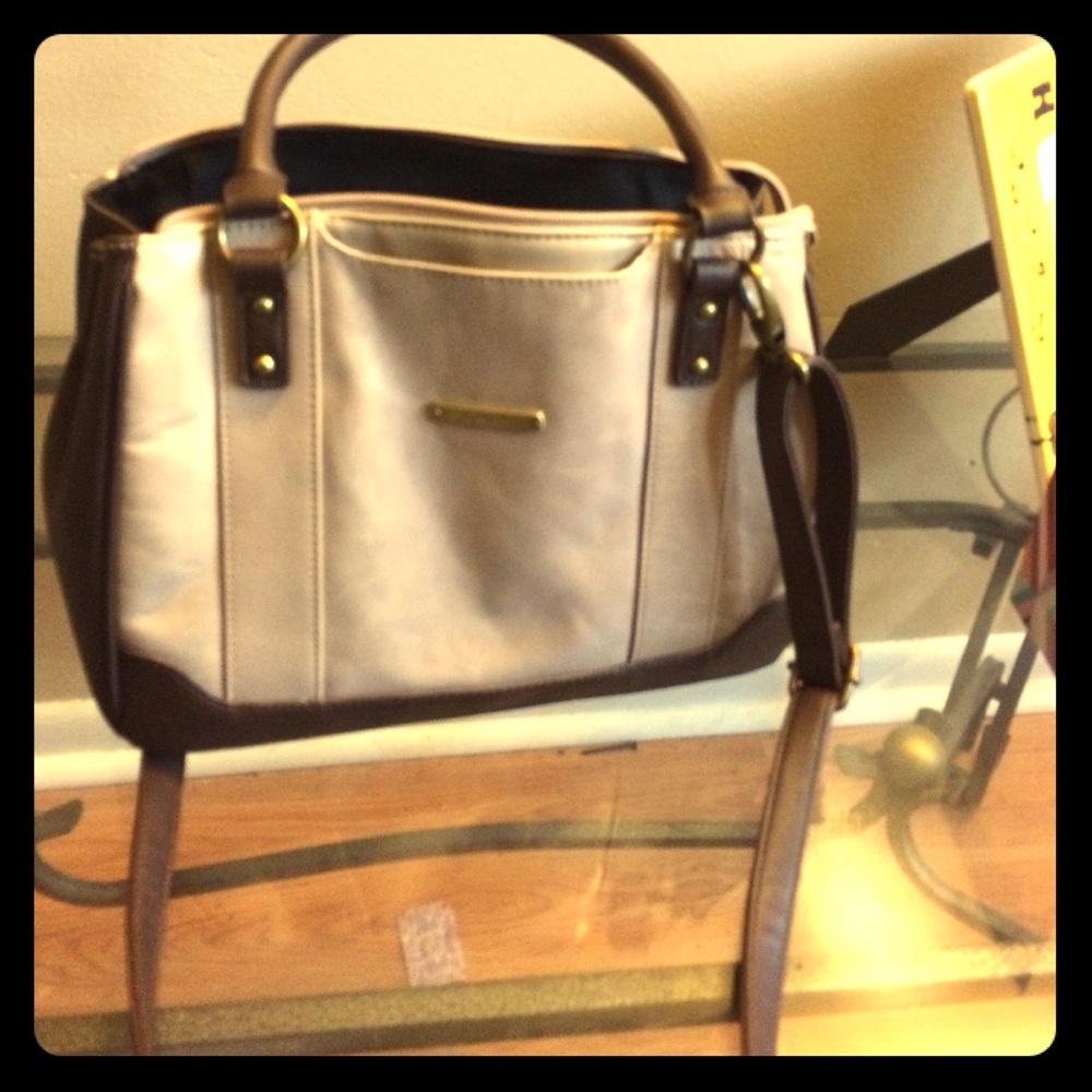 Stone &co purse with detachable strap