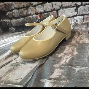 Tan children revolution tap shoes size 1.5