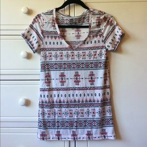 Pattern V-neck