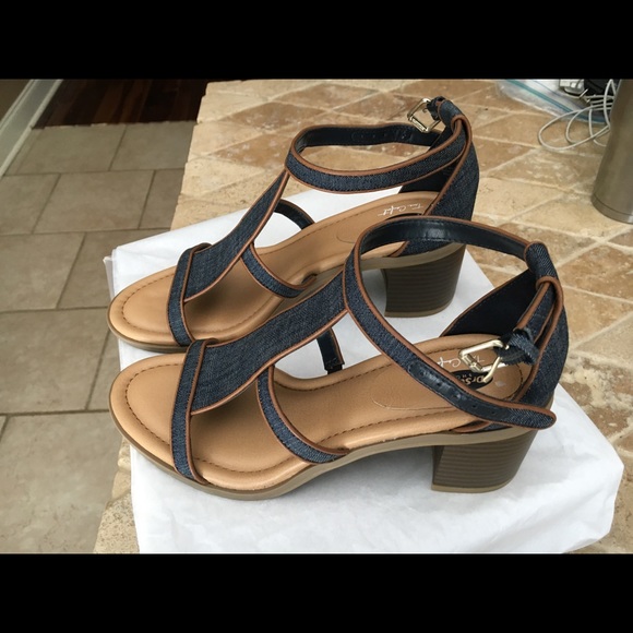Dr Scholls true comfort sandals - Picture 2 of 7