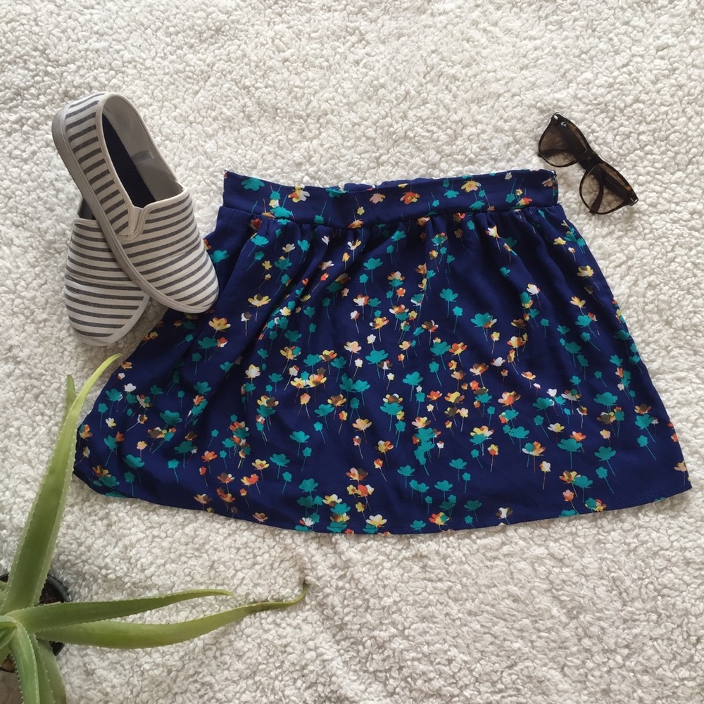 Floral skater mini