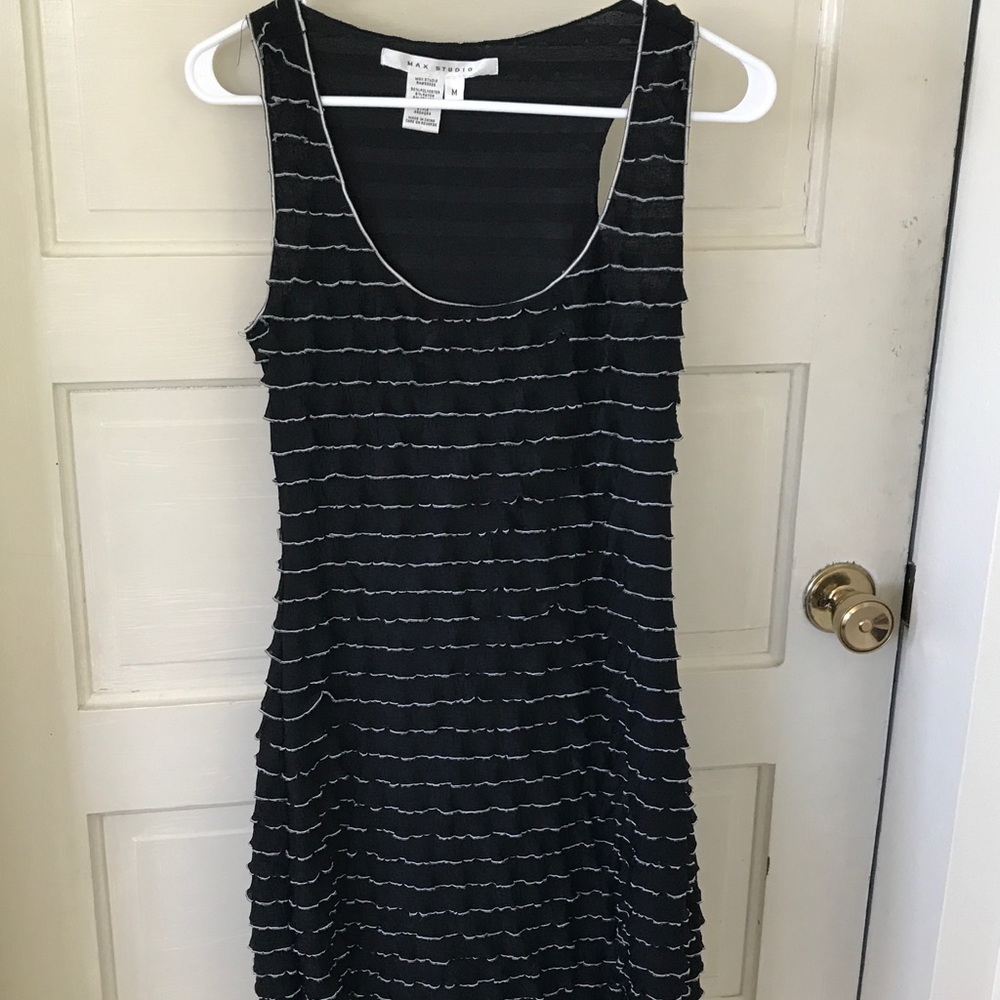 EUC Max Studio Dress; Size M