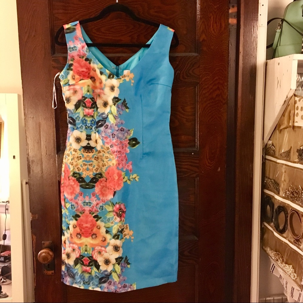 NWOT Floral shift dress