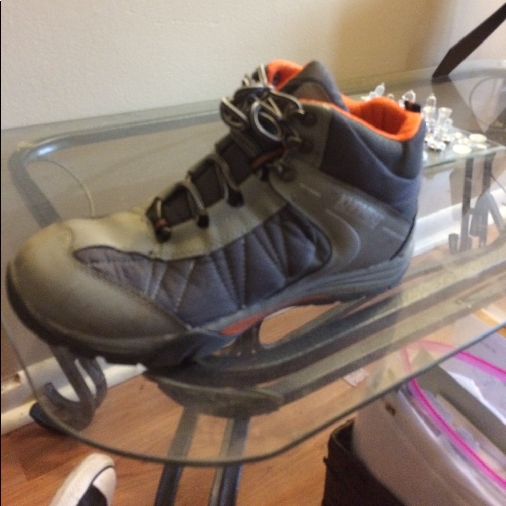 Khombu Hiking boots