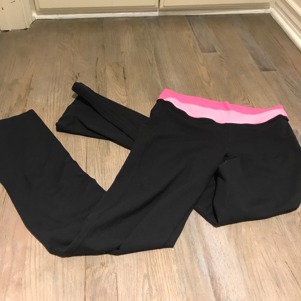 Lululemon yoga pants