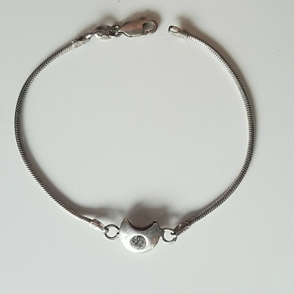 .925 Sterling silver bracelet 6.75" long with lock
