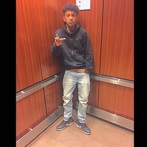 Meet your Posher, Jay