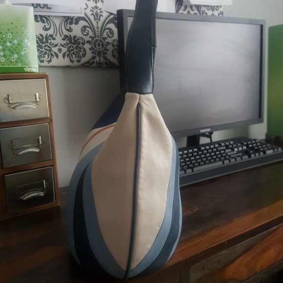 Limited addition COACH short shoulder bag - Picture 3 of 8