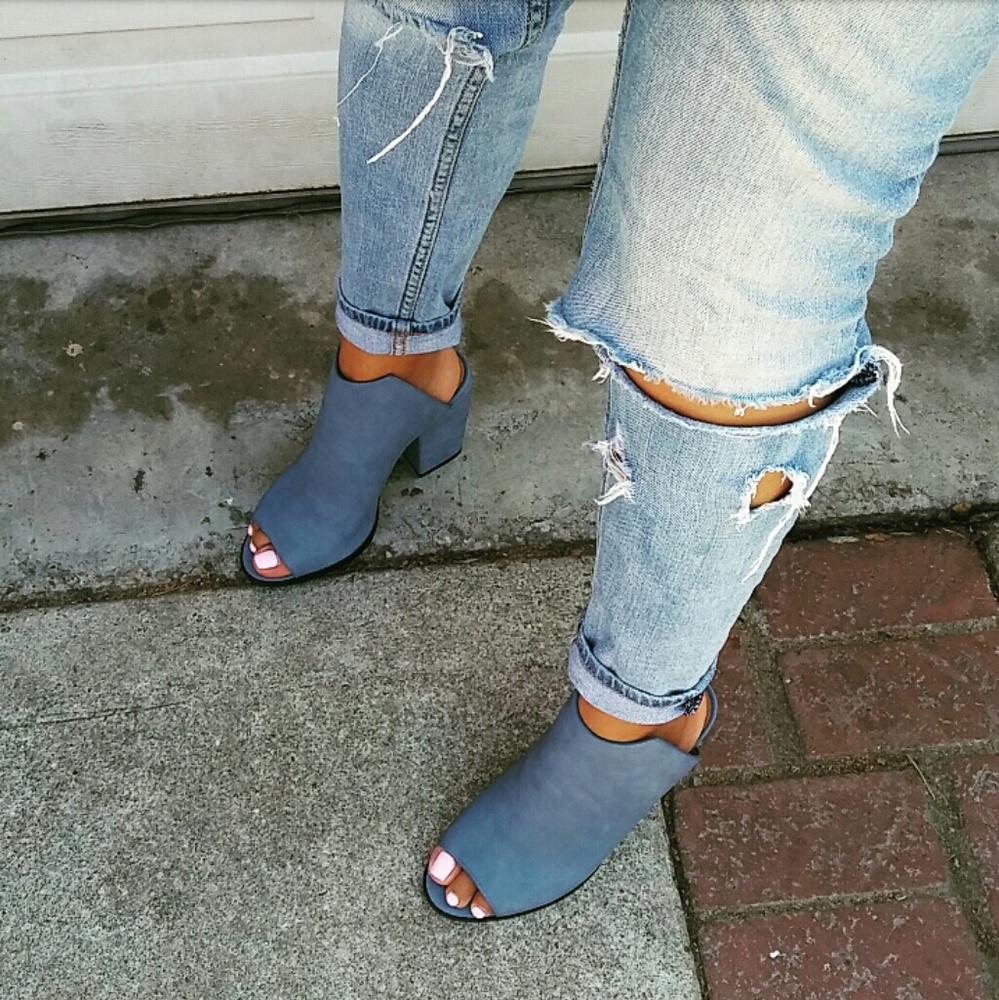 LAST PAIR!!//The Cleo//Moon Blue Mule - Picture 4 of 5