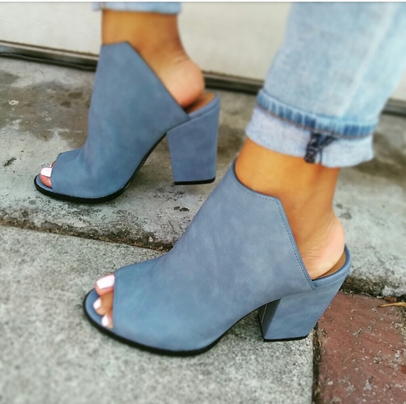 LAST PAIR!!//The Cleo//Moon Blue Mule - Picture 5 of 5