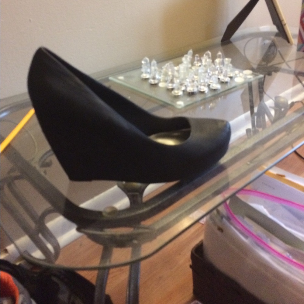 Black platform Heels