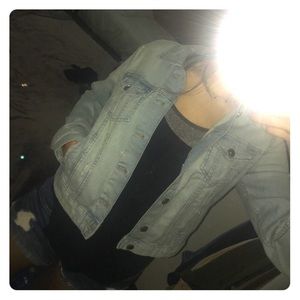 H&M light denim jacket !
