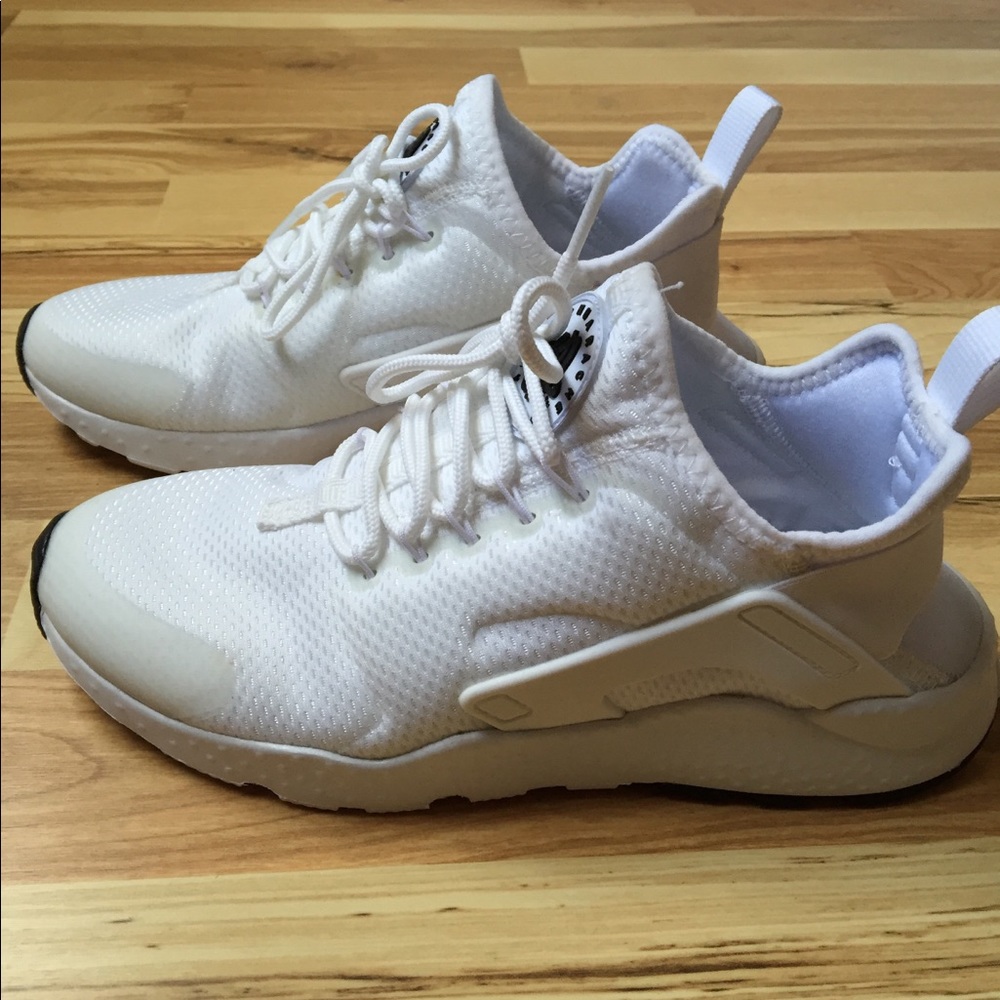 NIKE AIR HUARACHE RUN ULTRA