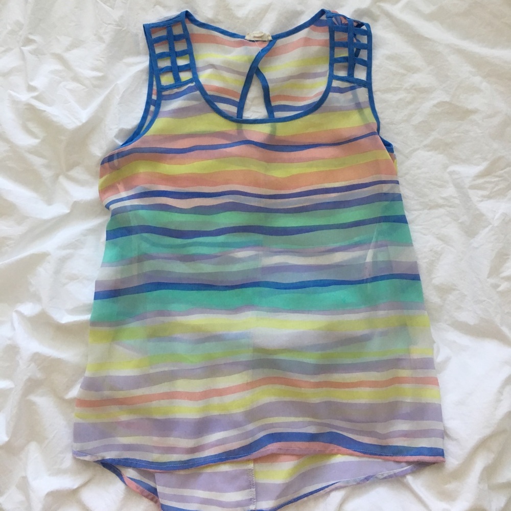 Pastel sleeveless blouse