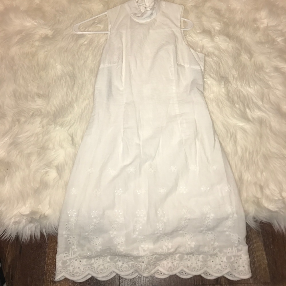 High neck sleeveless embroidered dress