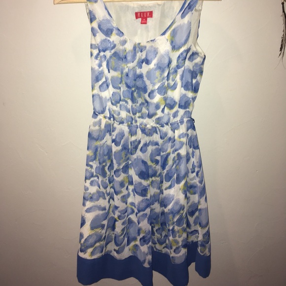 Dress - Picture 2 of 4