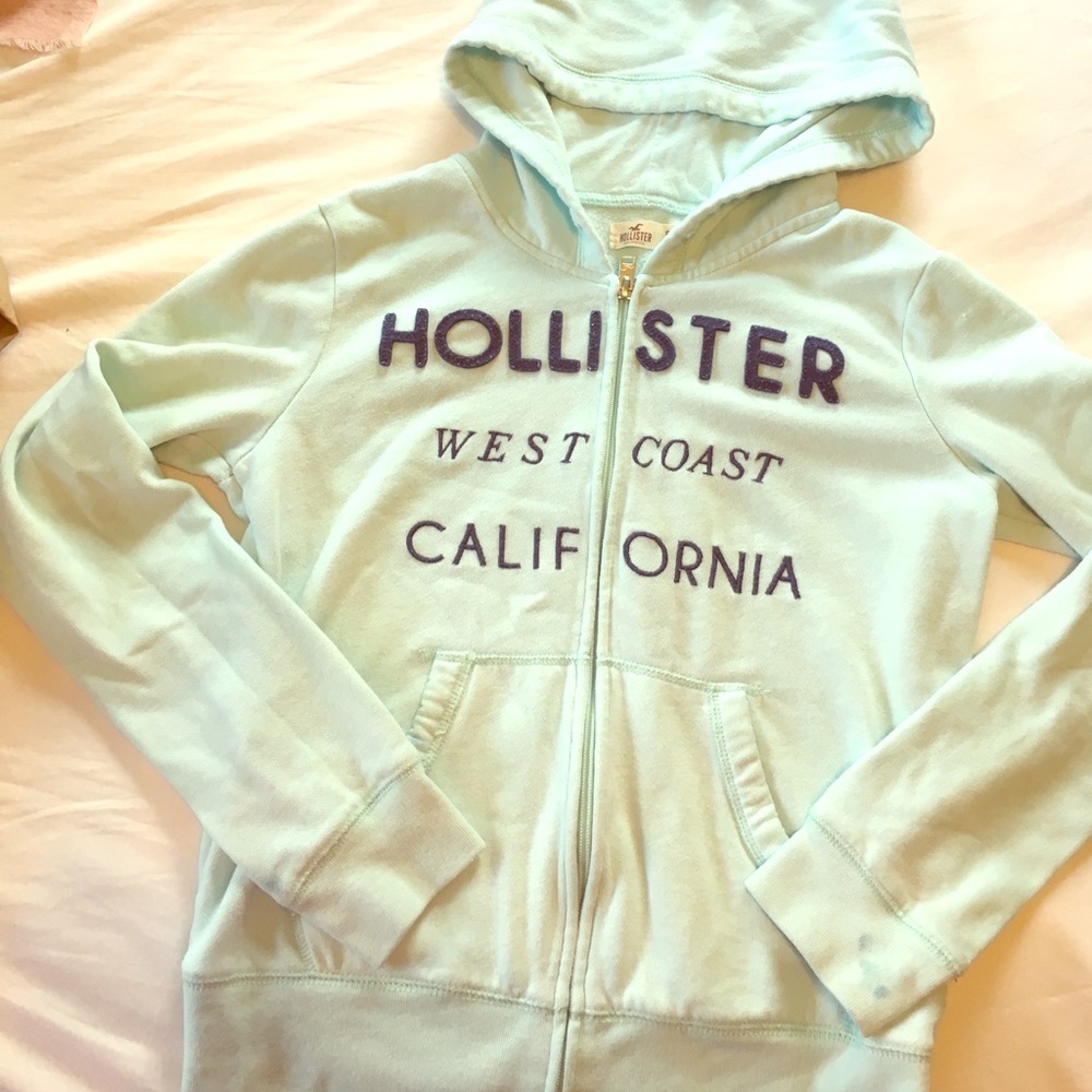 Hollister zip front hoodie. Size small