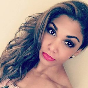 Meet your Posher, Janel