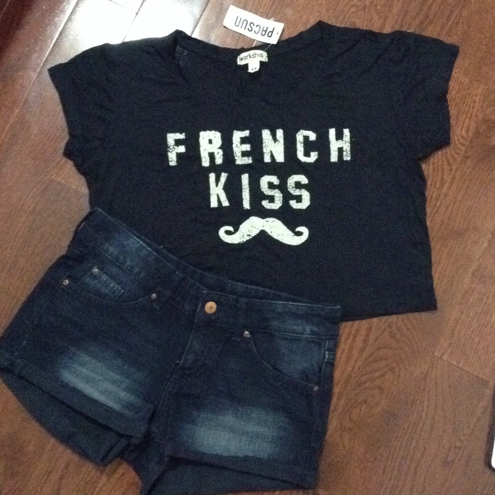 French Kiss Crop Top - Picture 1 of 1