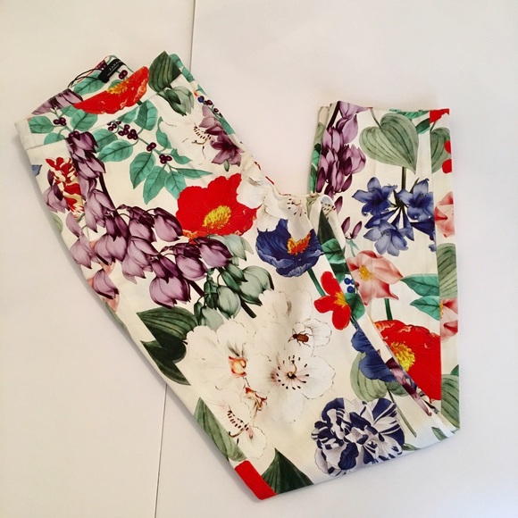 Zara Pants - Zara Flowers Stretch Pants