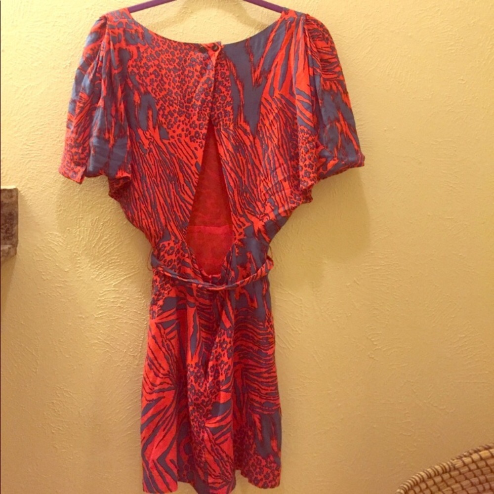 Dress - Picture 2 of 3