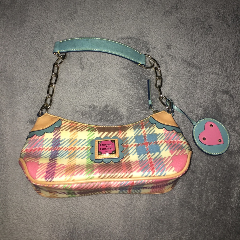 plaid Dooney & Bourke hand bag- Excellent shape!