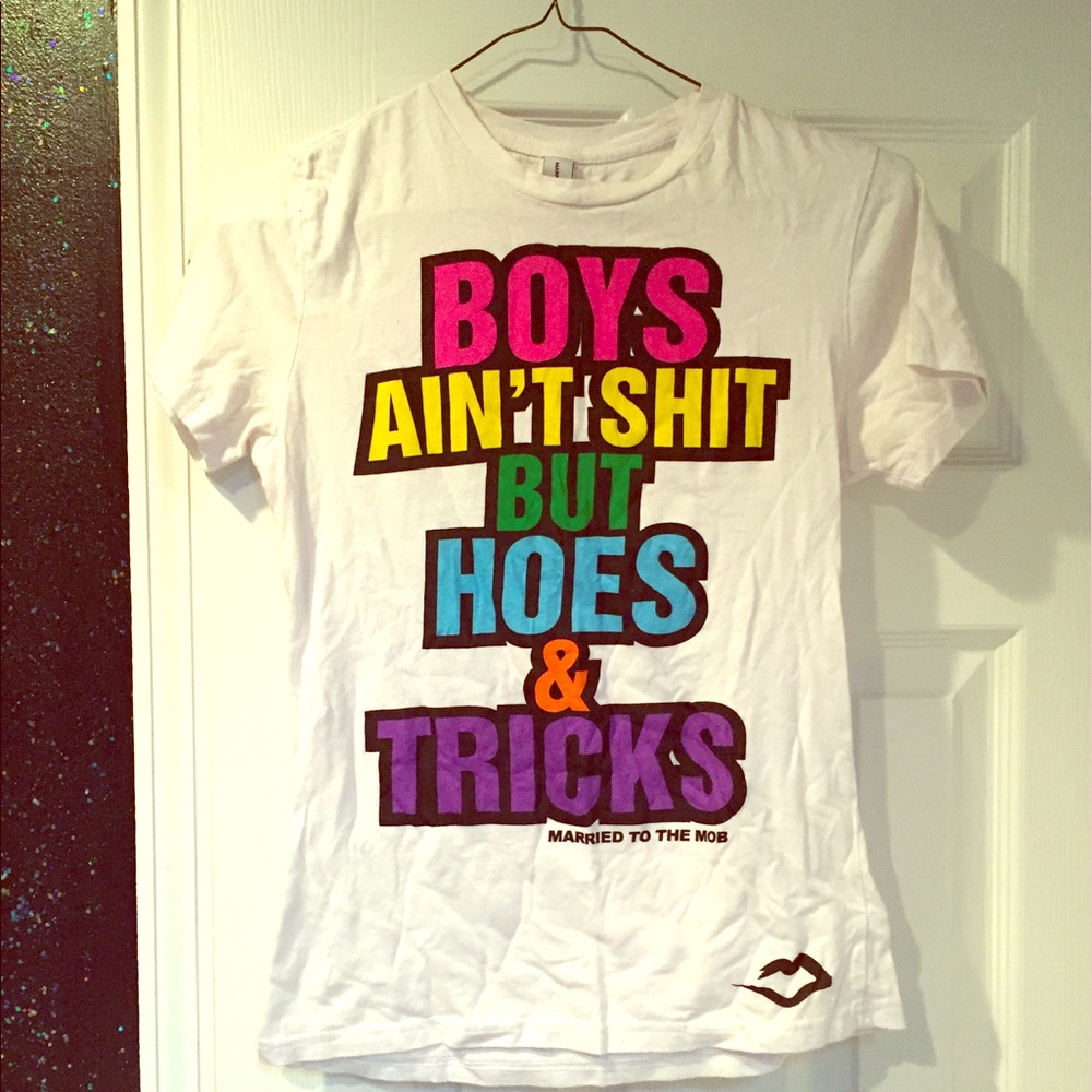 Married to the mob tee sz S
