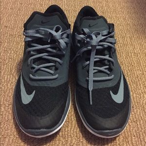 Brand New Nike Fitsole Shoes Womens Size 6.5