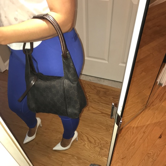 100% Authentic Gucci Canvas Hobo Handbag - Picture 2 of 8