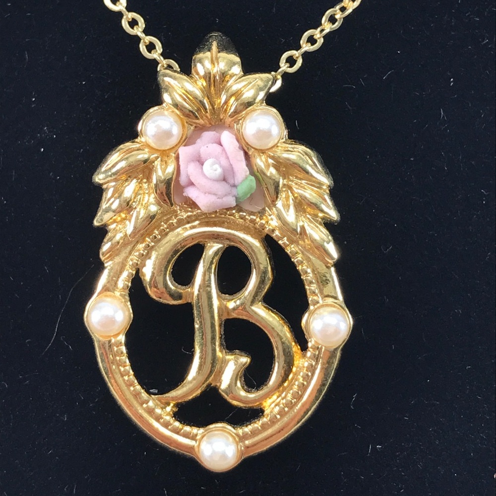 Avon Monogram Necklace B