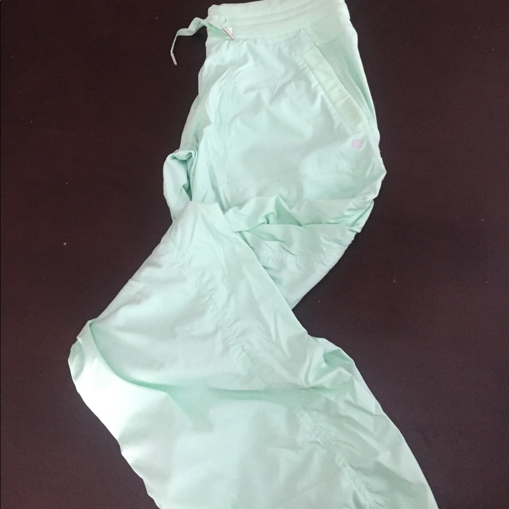 Lululemon Mint Dance Studio Pant 6T