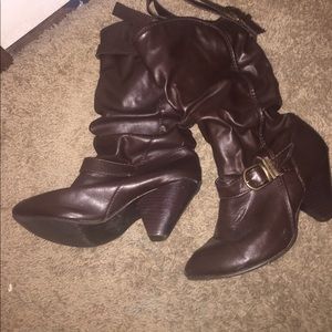Boots size 7.5