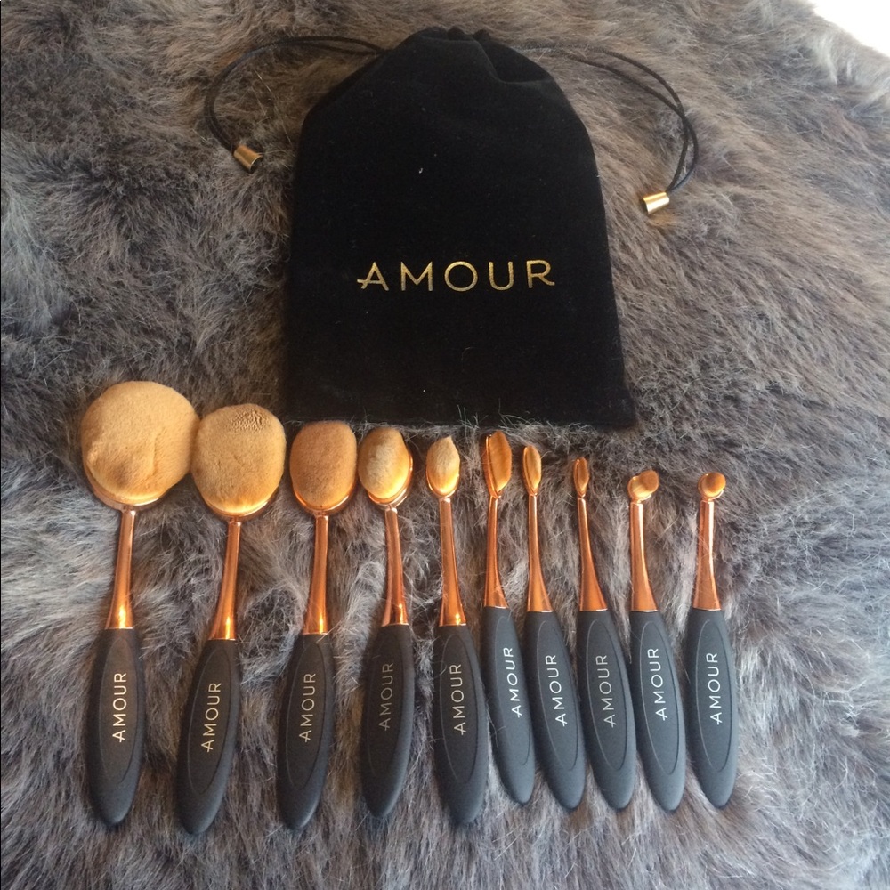 10 piece amour rose gold makeup brushes