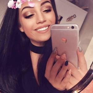 Meet your Posher, Klaudia